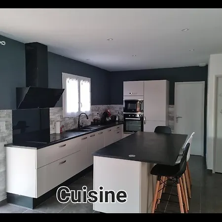 Maison 8 Couchages Clim, A Pied, Petite Piscine Holiday home *
