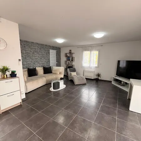 Holiday home Maison 8 Couchages Clim, A Pied, Petite Piscine