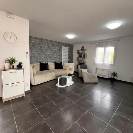 Holiday home Maison 8 Couchages Clim, A Pied, Petite Piscine