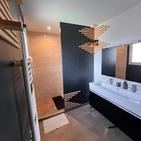Holiday home Maison 8 Couchages Clim, A Pied, Petite Piscine *